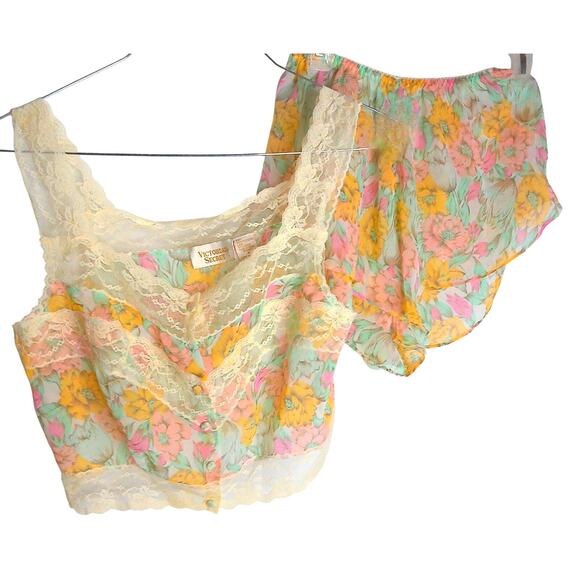 Vintage Victorias Secret Floral Halter And Lounge Tap Shorts Set Size Medium - Picture 1 of 6